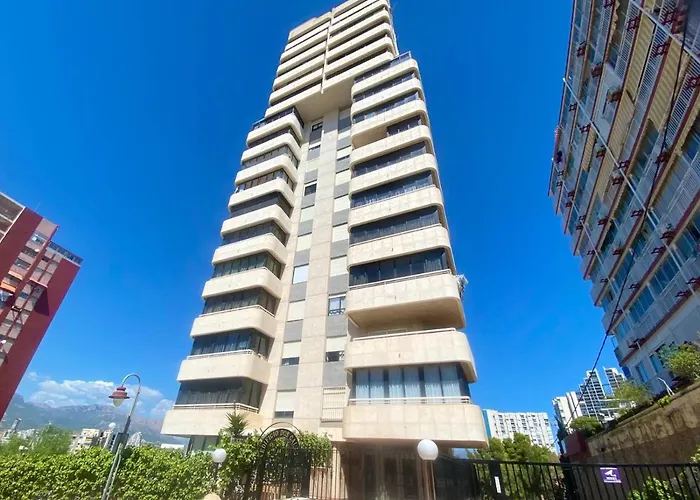 With Panoramic Sea & Mountain Views - بينايدورم